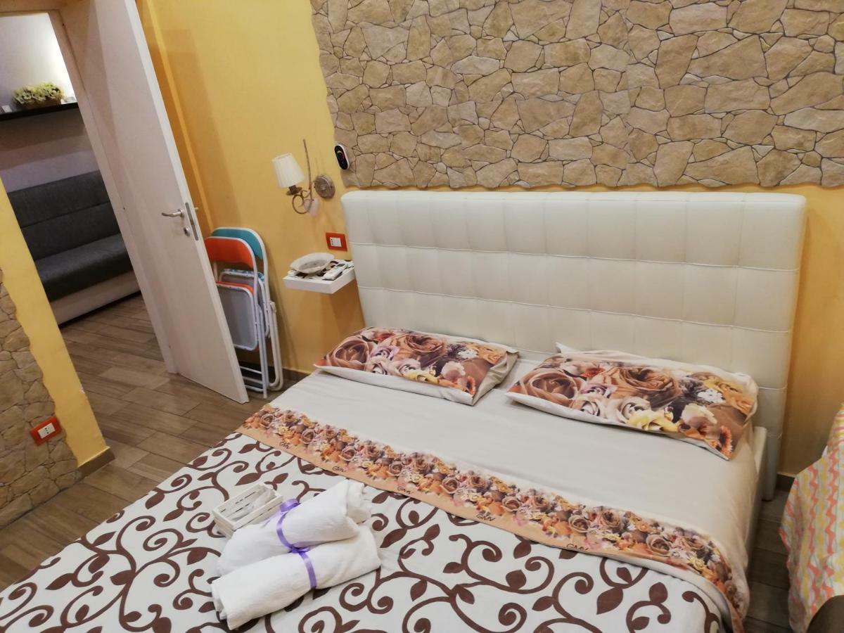 B&B Simy Napoli Eksteriør bilde